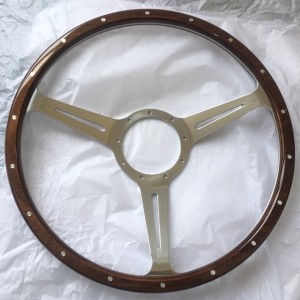 17 inch Laminated Wooden Rivet Classic Steering Wheel with 3 Spoke Polished for GMC Chevy Timber steering wheel